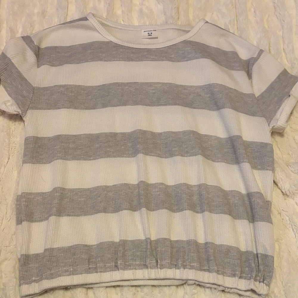 Abercrombie Kids Gray and White Striped Tee